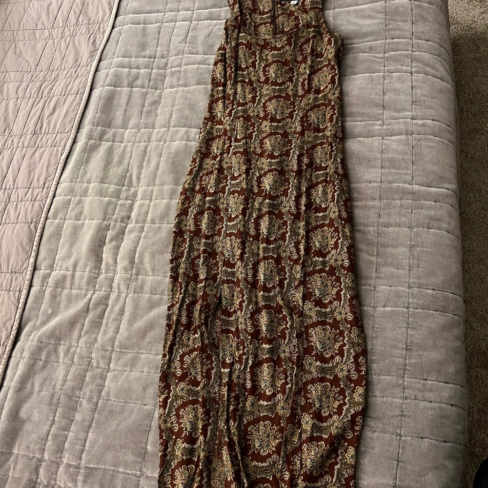 Womens size 6 French Connection Brown Floral detailed Dress